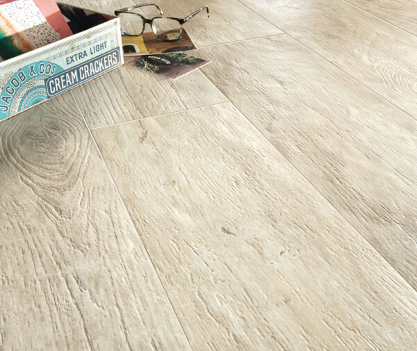 Edimax Astor W3 Holzoptik Bodenfliese | Fliesen und Bodenfliesen