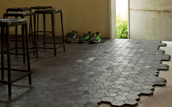 Mutina Déchirer modern Bodenfliese | Fliesen und Fliesen